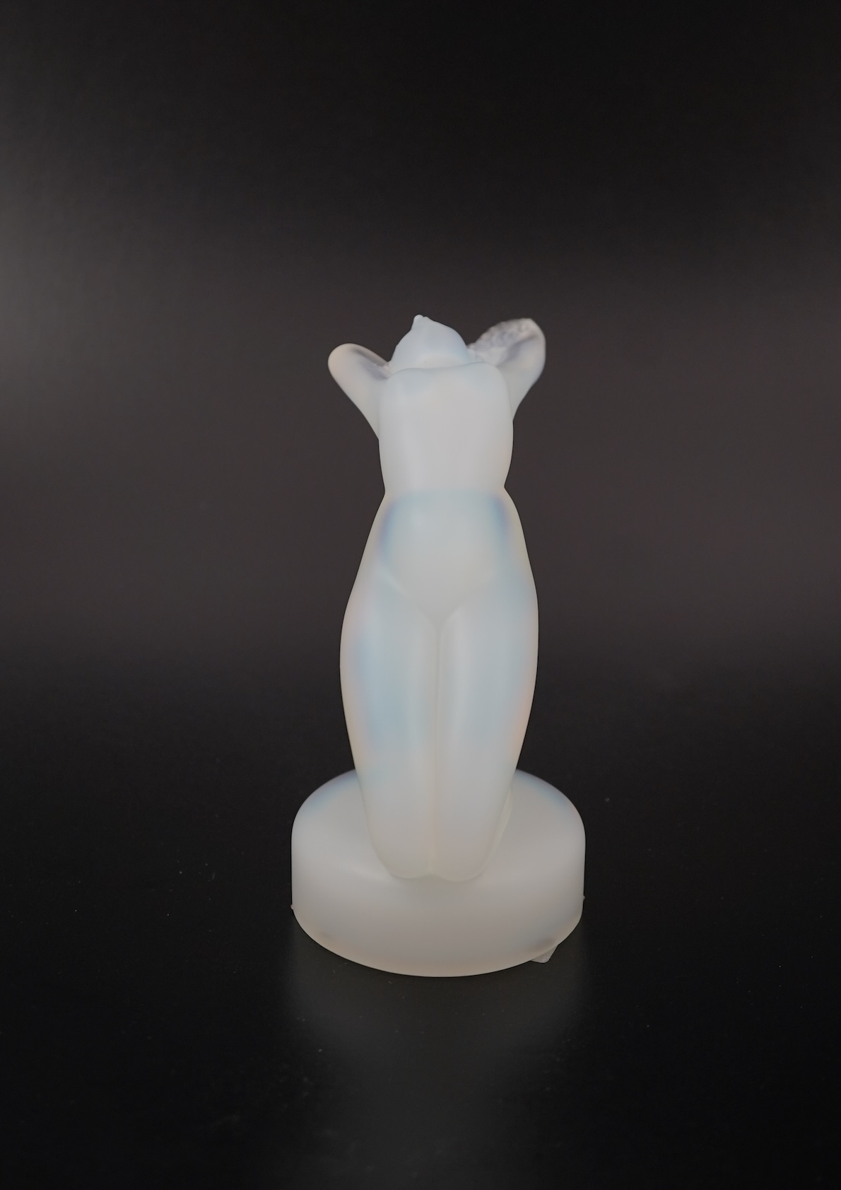 Lalique: A 'Chrysis' presse-papiers/paperweight